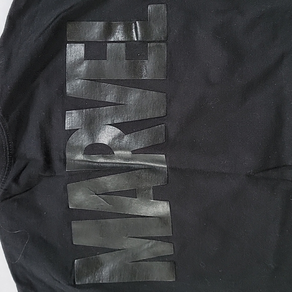 Disney Marvel Comics Black Medium  T-shirt Crewneck Short Sleeved Graphi… - Picture 5 of 5